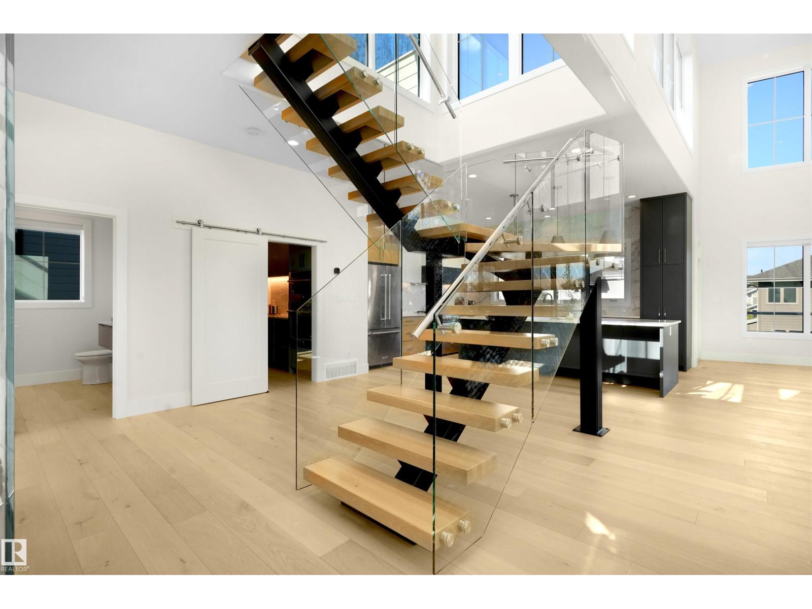 11 JUBILATION DR, St. Albert