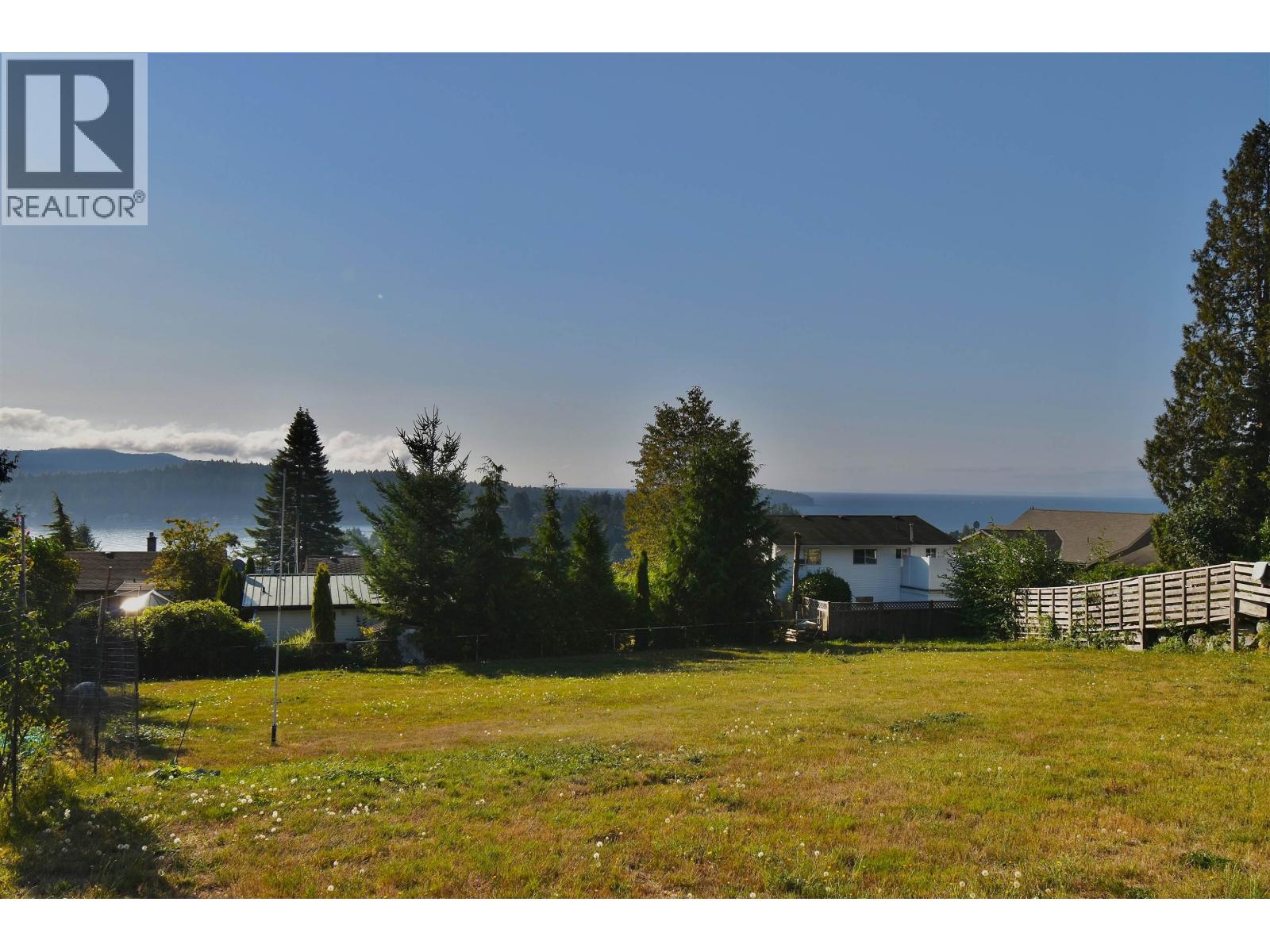 554 WILDWOOD CRESCENT, Gibsons