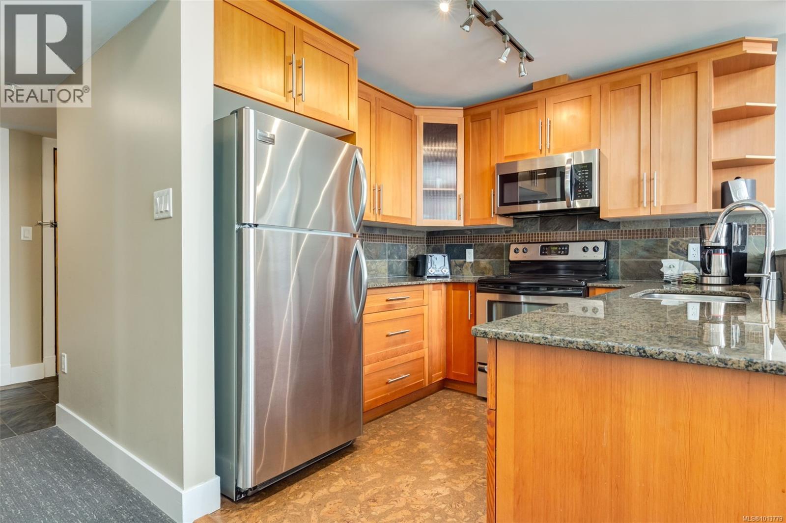 908 181 Beachside Dr, Parksville