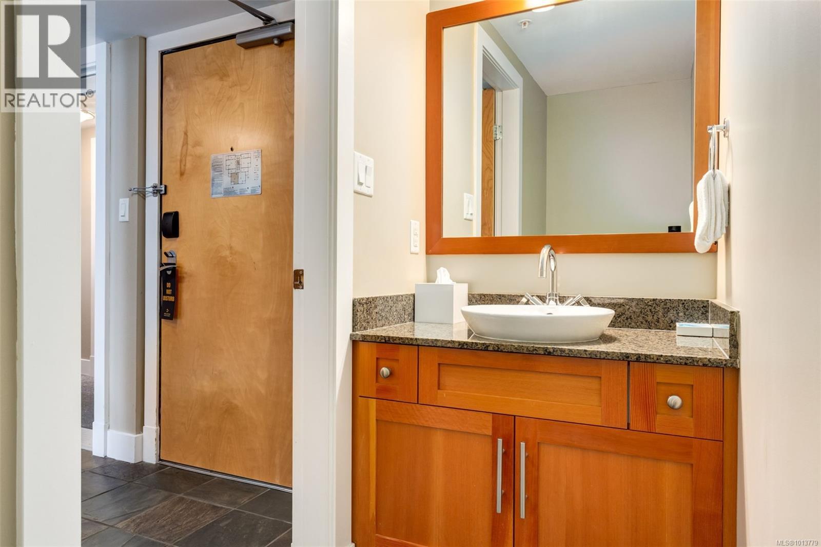 908 181 Beachside Dr, Parksville