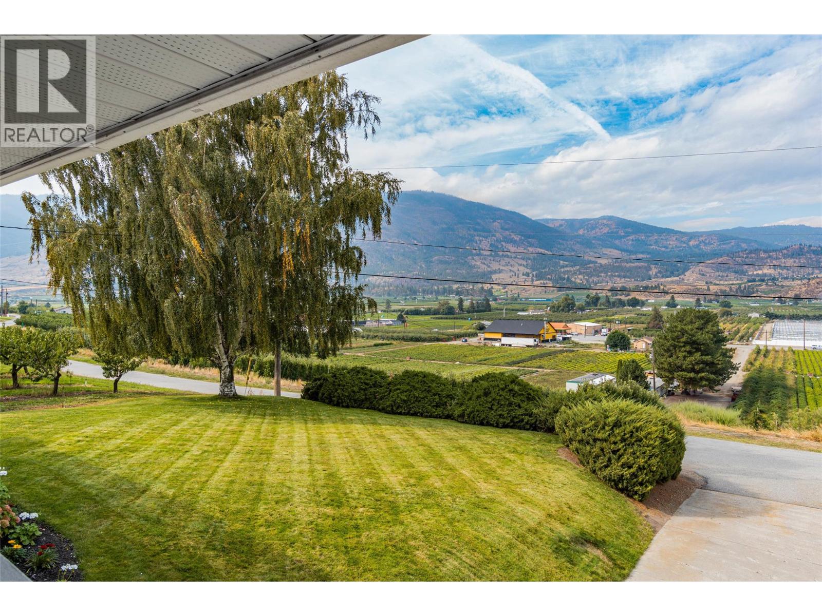 5549 Snowbrush Street, Oliver