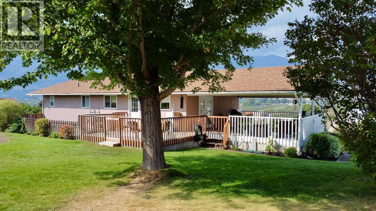 5549 Snowbrush Street, Oliver