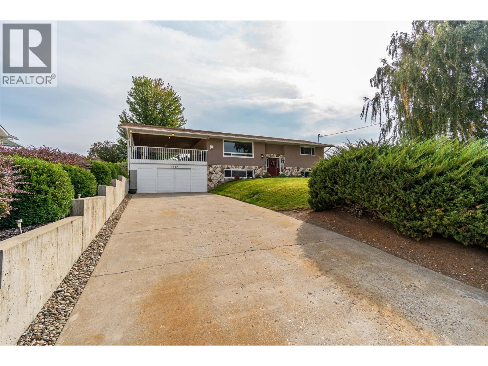 5549 Snowbrush Street, Oliver