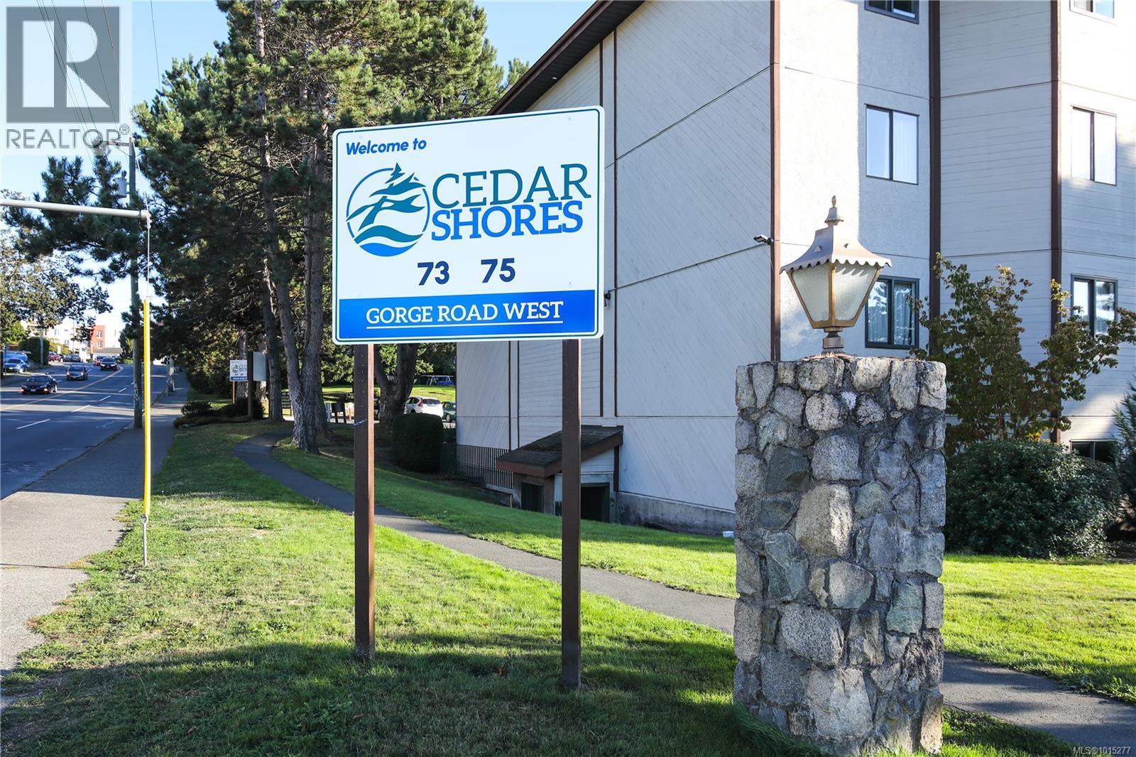 105 73 Gorge Rd W, Saanich