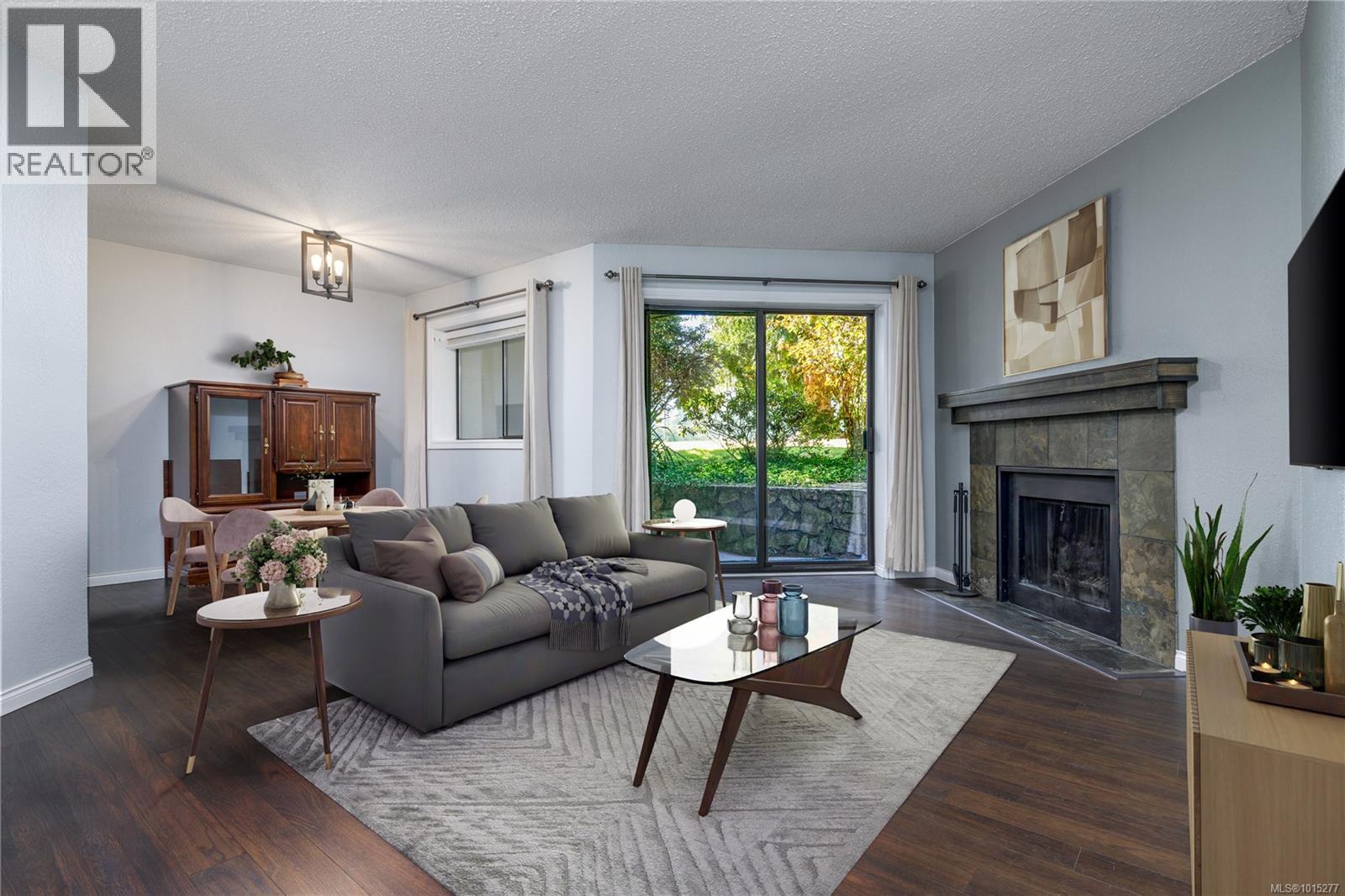 105 73 Gorge Rd W, Saanich