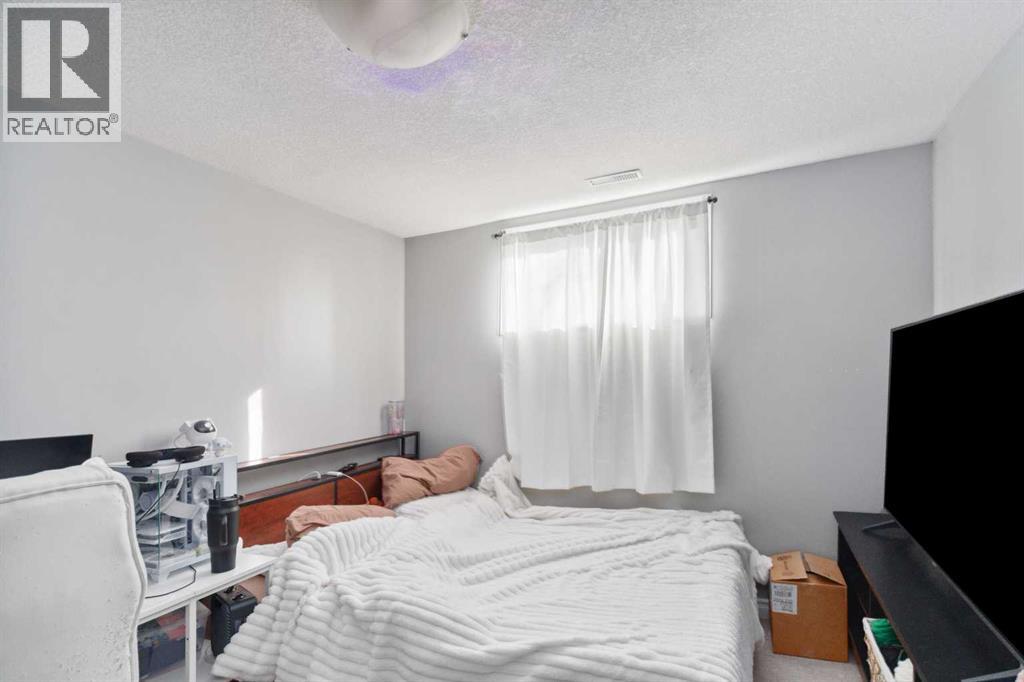 166 Erindale Road, Fort McMurray