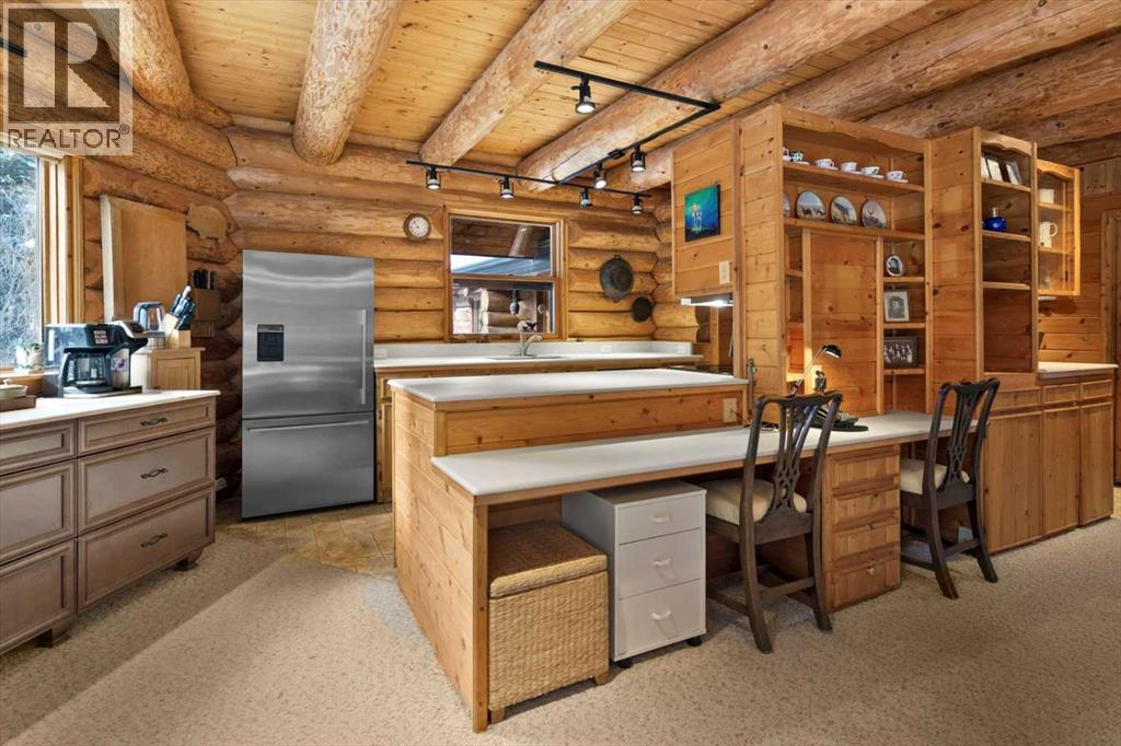 64 Breezewood Bay, Bragg Creek