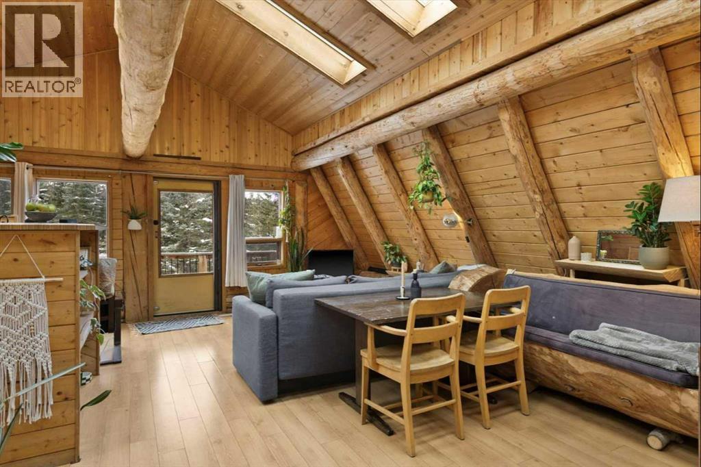 64 Breezewood Bay, Bragg Creek