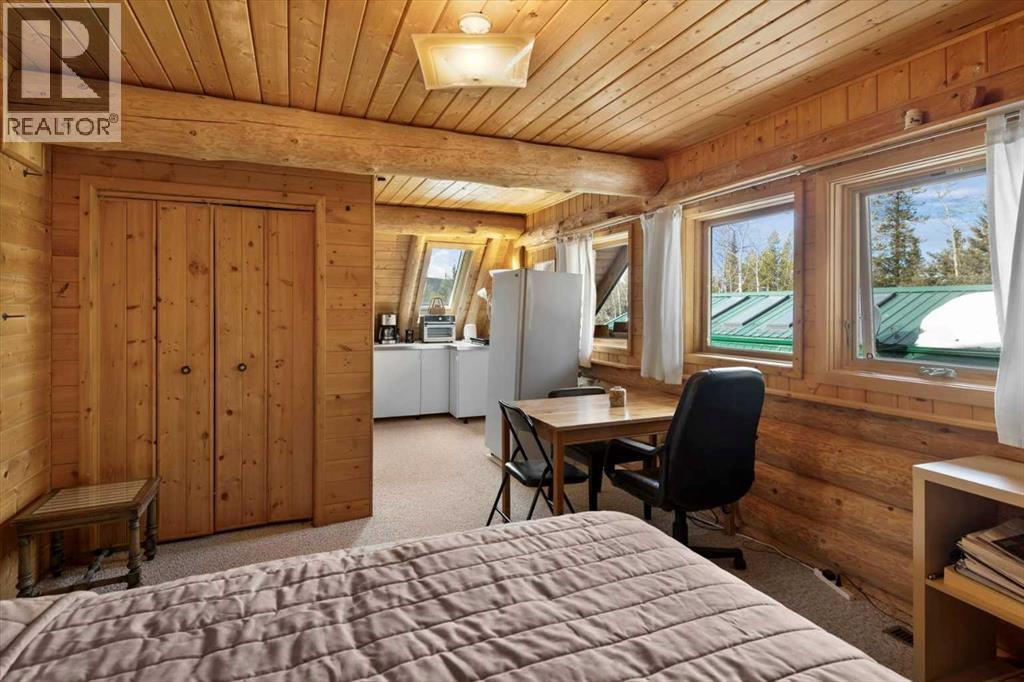 64 Breezewood Bay, Bragg Creek