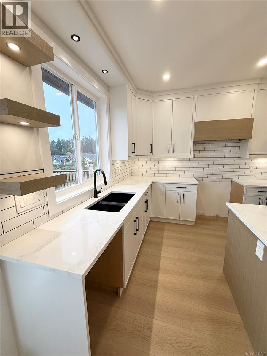 6290 Old Mill Rd, Duncan