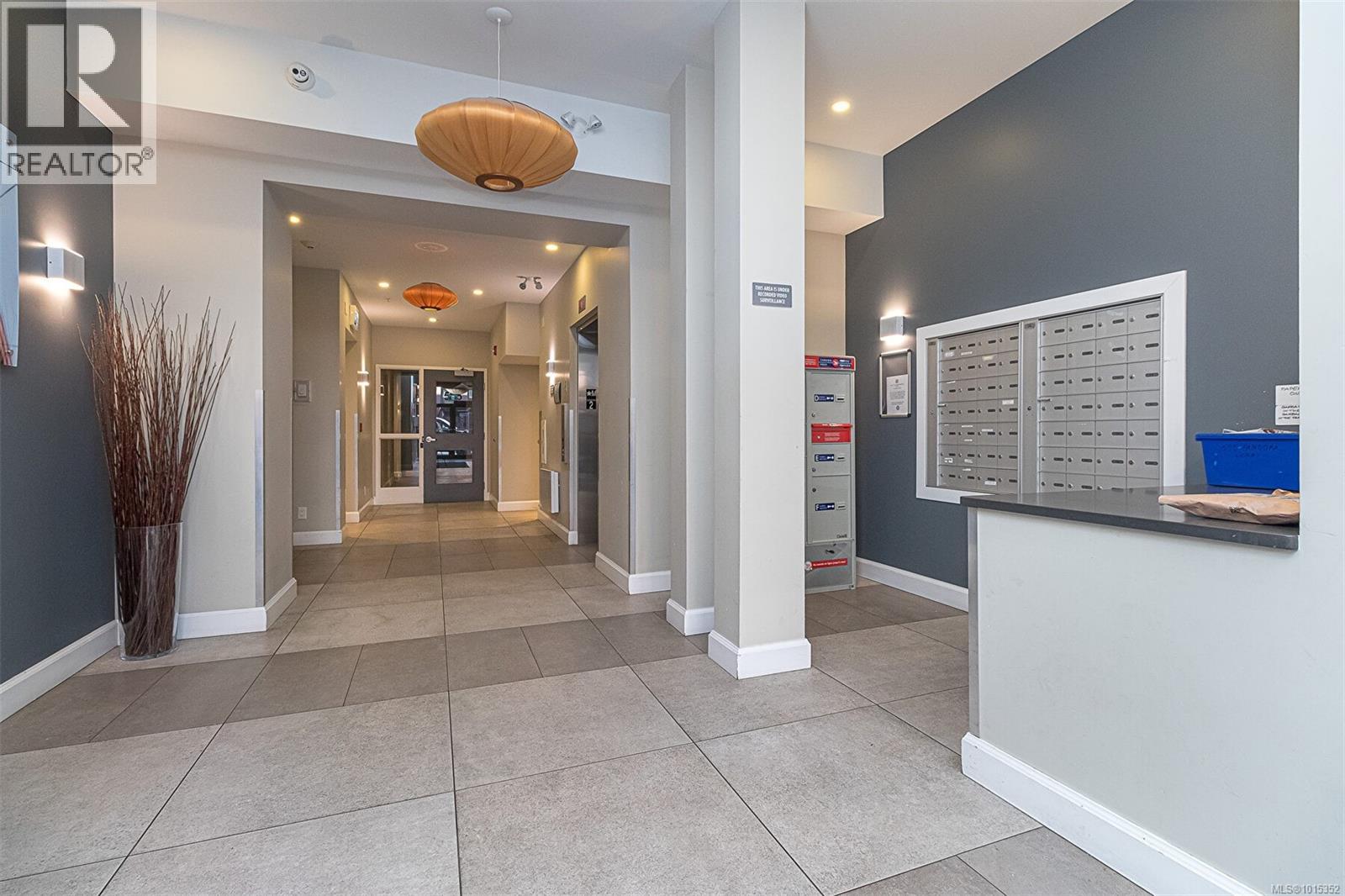208 595 Pandora Avenue, Victoria
