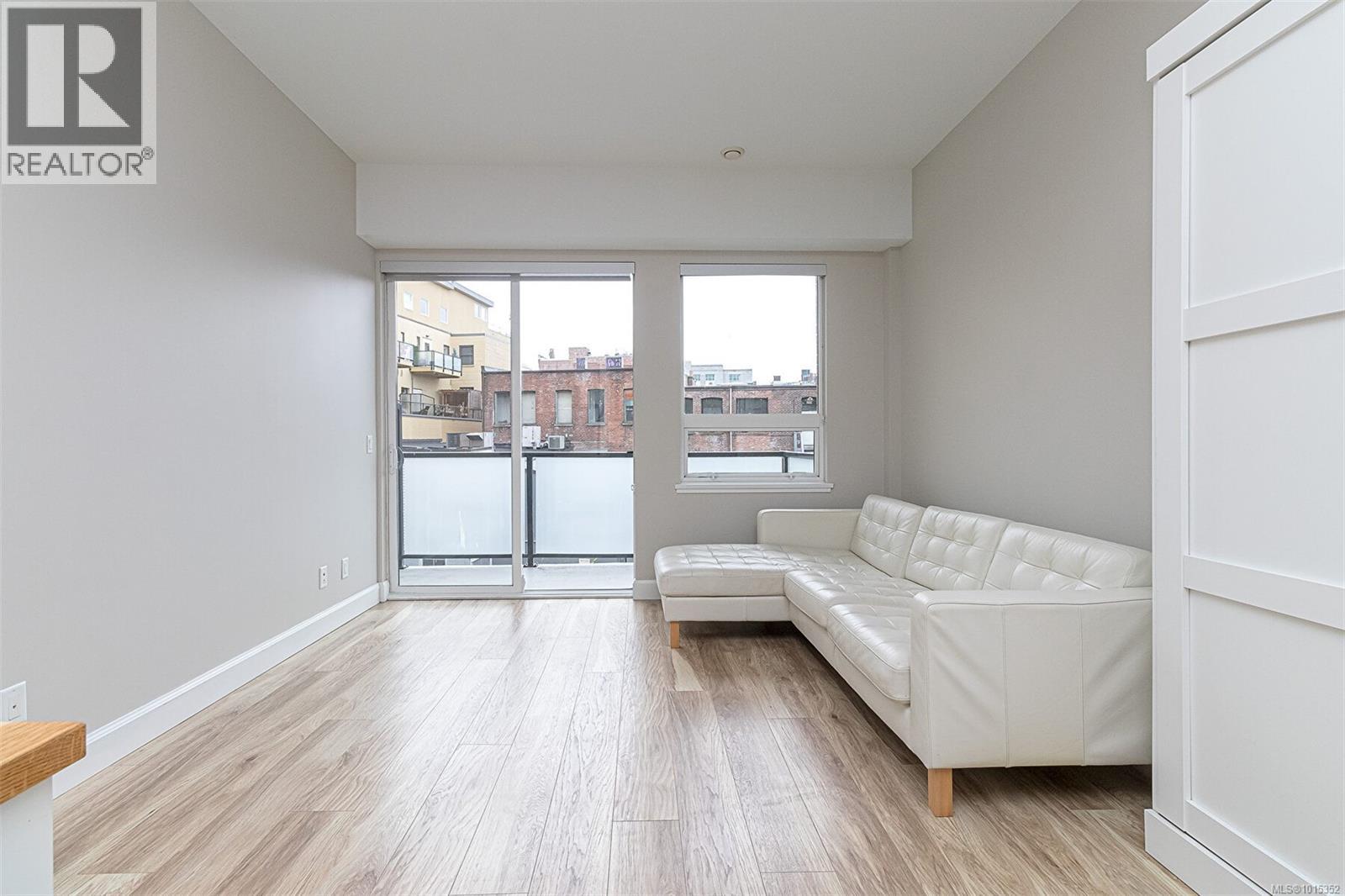 208 595 Pandora Avenue, Victoria