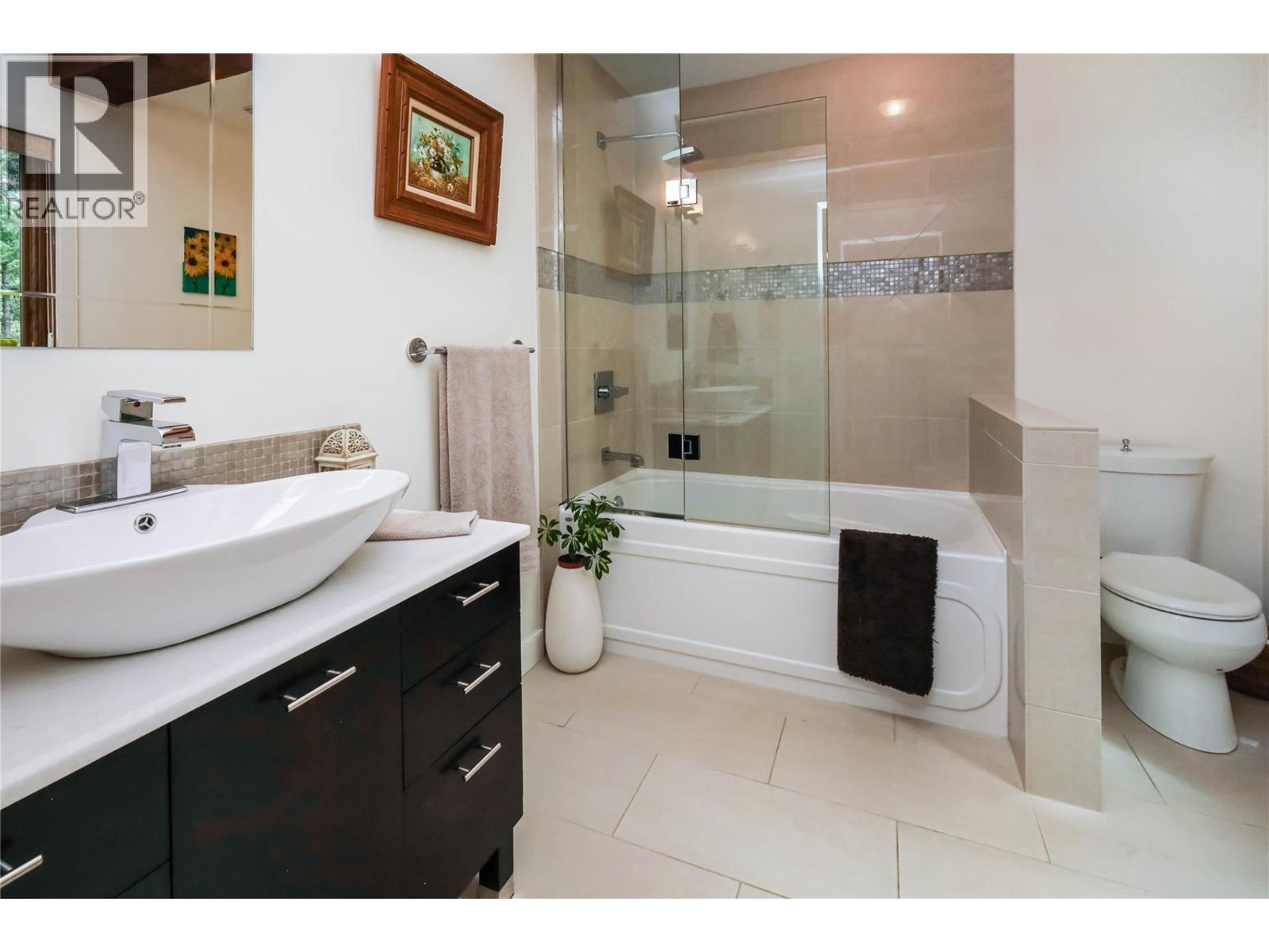 2462 Castlestone Drive, Invermere