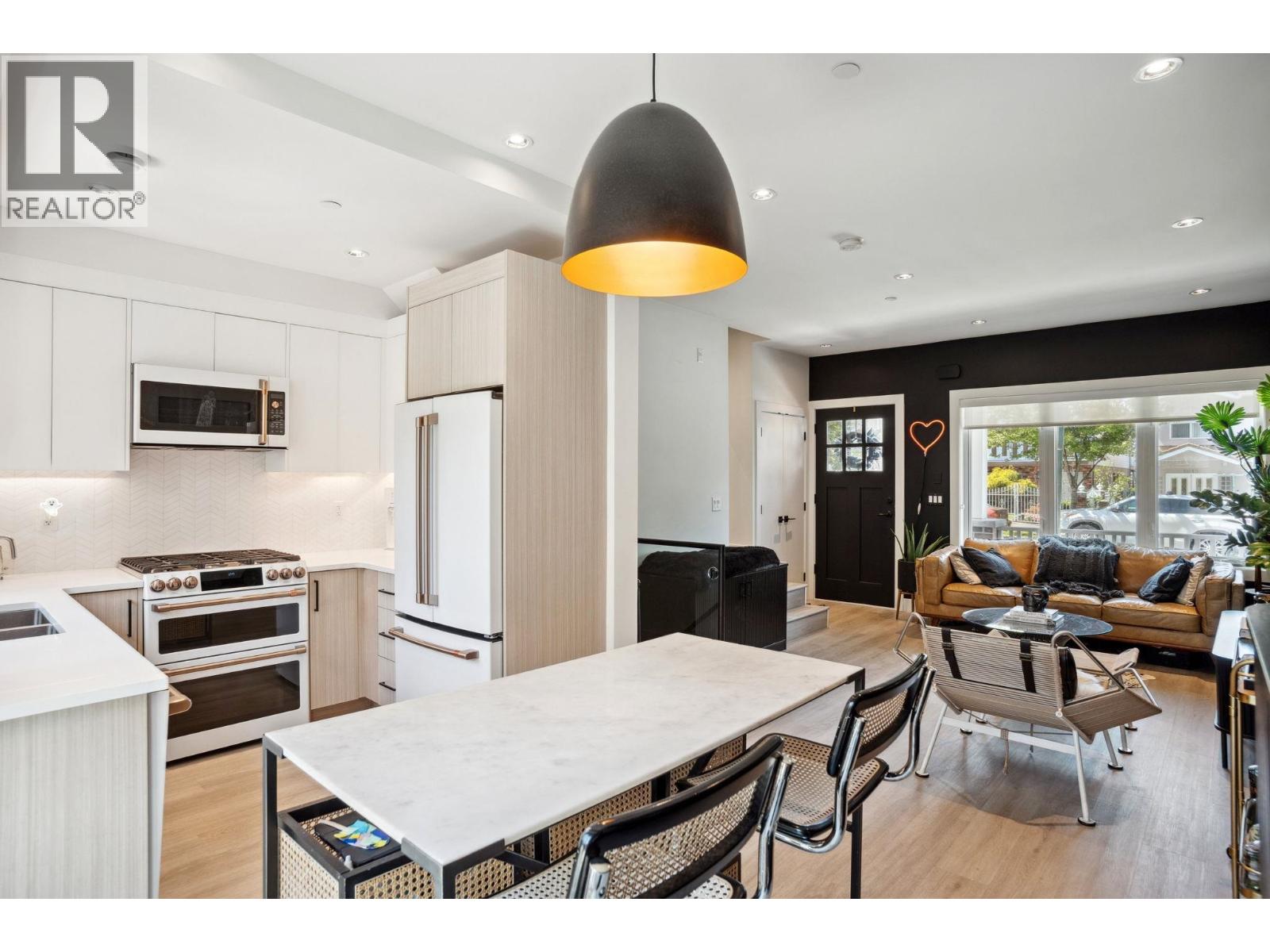 5018 NANAIMO STREET, Vancouver