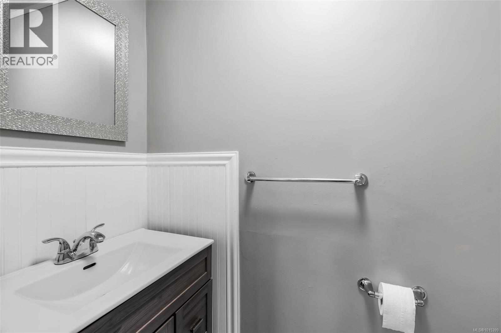 38 Cowichan Ave, Lake Cowichan