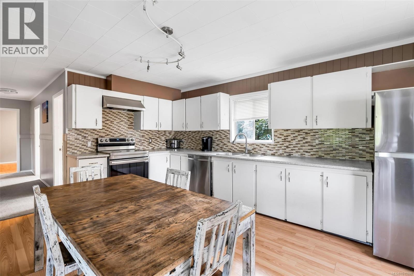 38 Cowichan Ave, Lake Cowichan