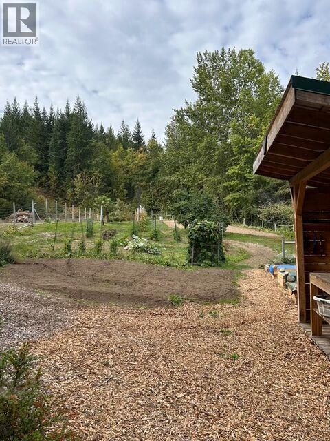 4878 Leopold Road, Celista