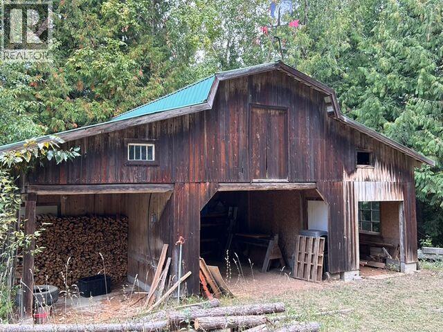 4878 Leopold Road, Celista