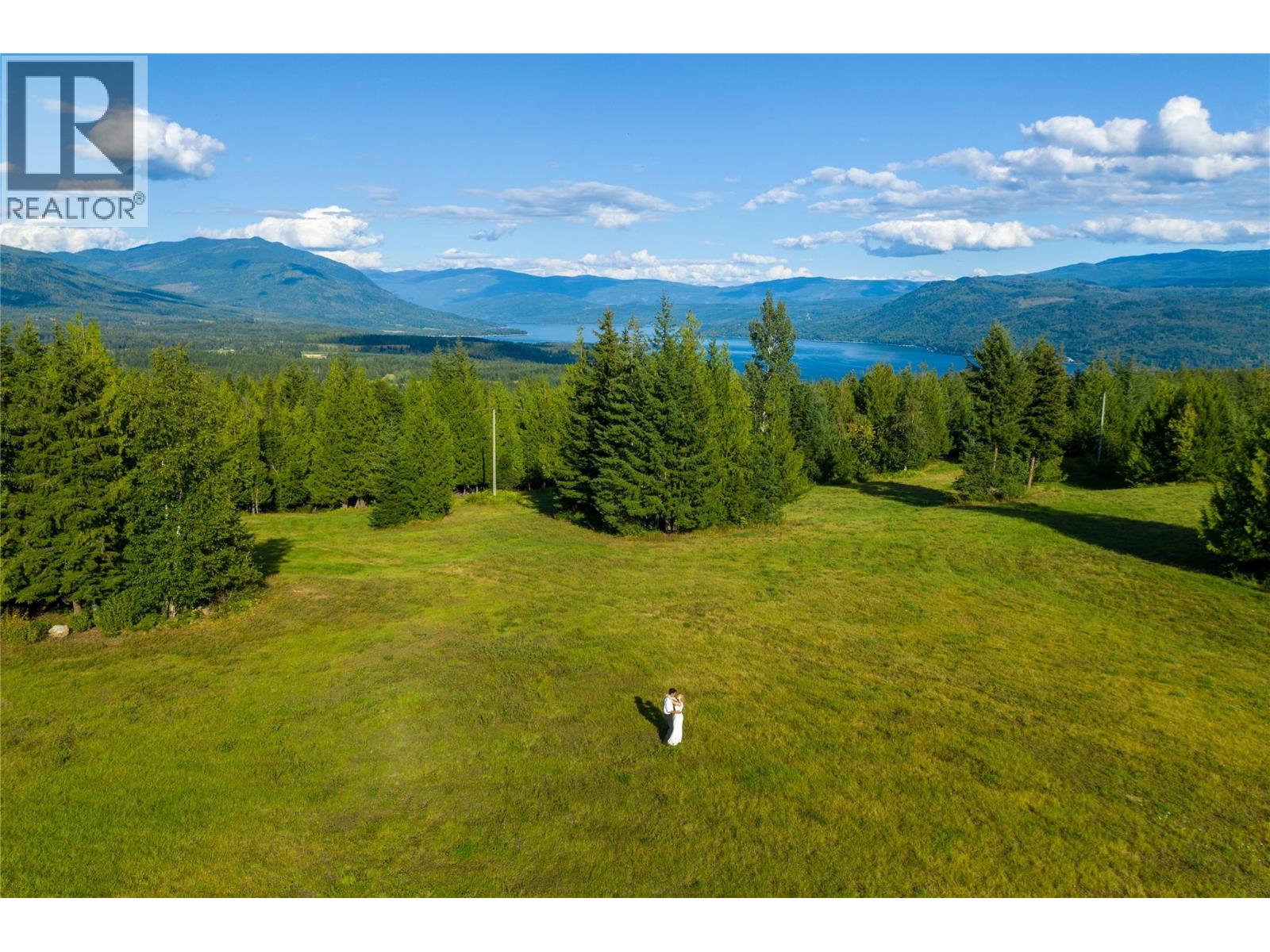 4878 Leopold Road, Celista