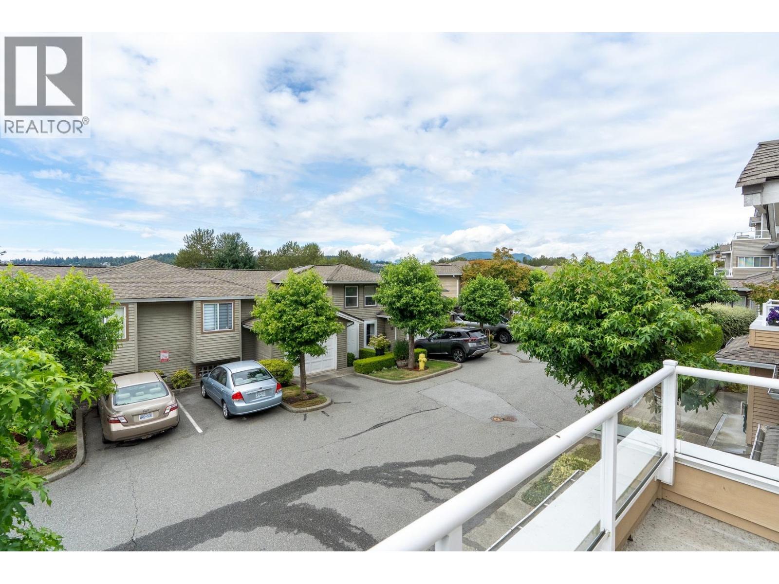 1116 O'FLAHERTY GATE, Port Coquitlam