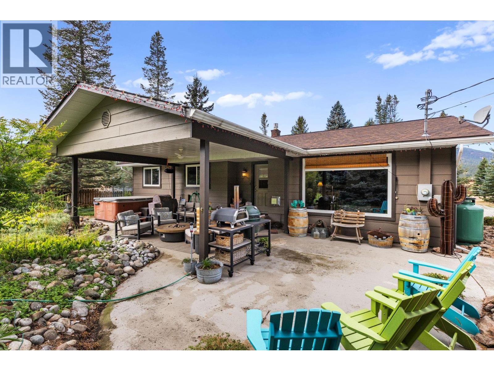  602 Johnson Crescent, Oliver