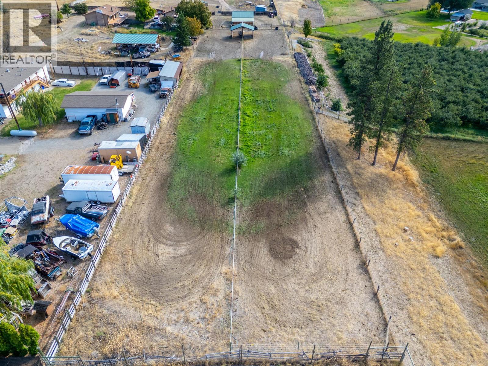  602 Johnson Crescent, Oliver