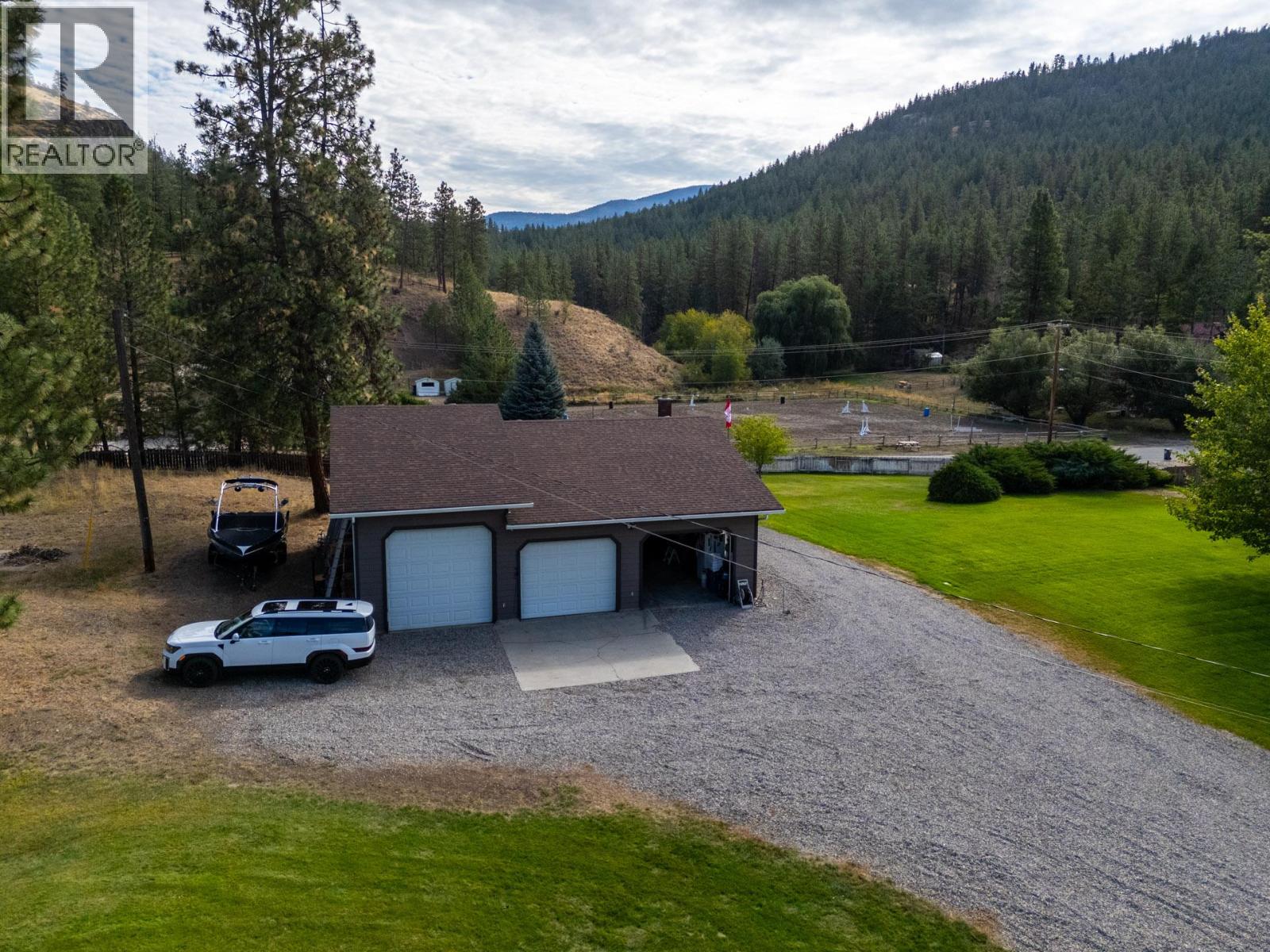  602 Johnson Crescent, Oliver