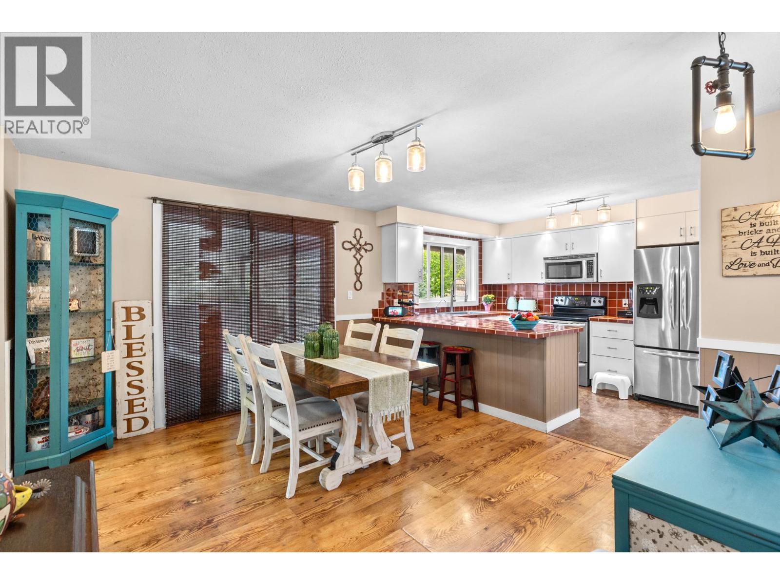  602 Johnson Crescent, Oliver