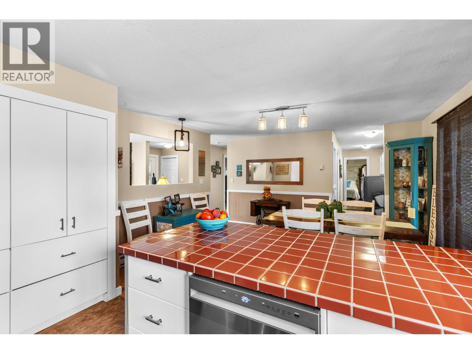  602 Johnson Crescent, Oliver