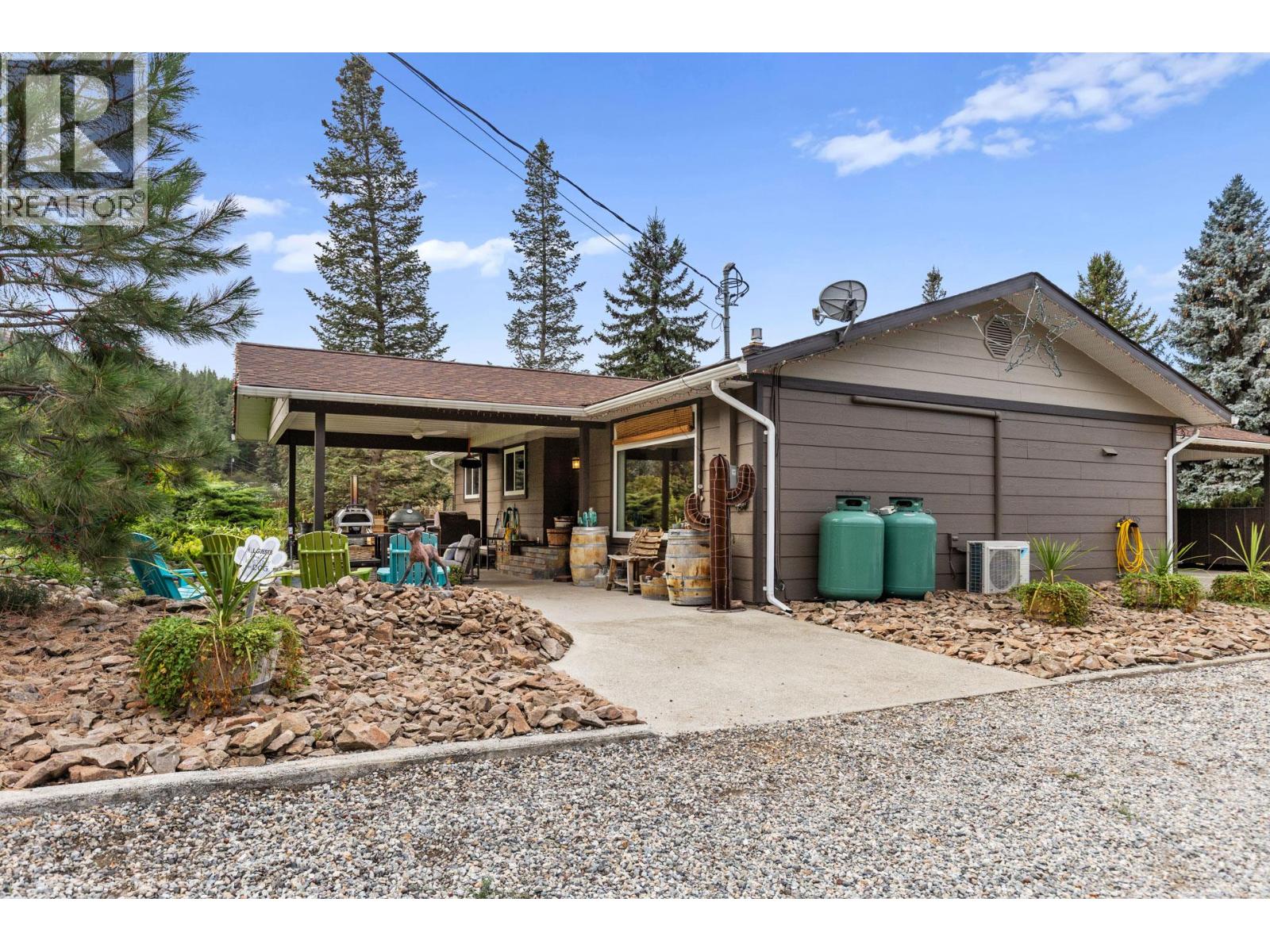  602 Johnson Crescent, Oliver