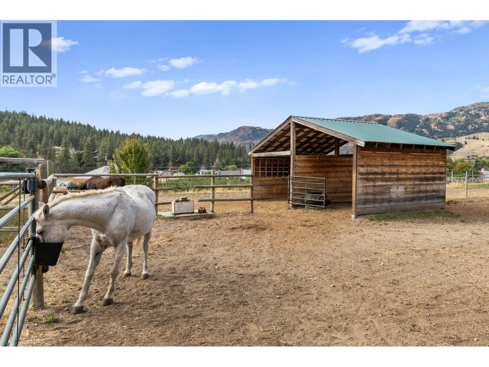  602 Johnson Crescent, Oliver