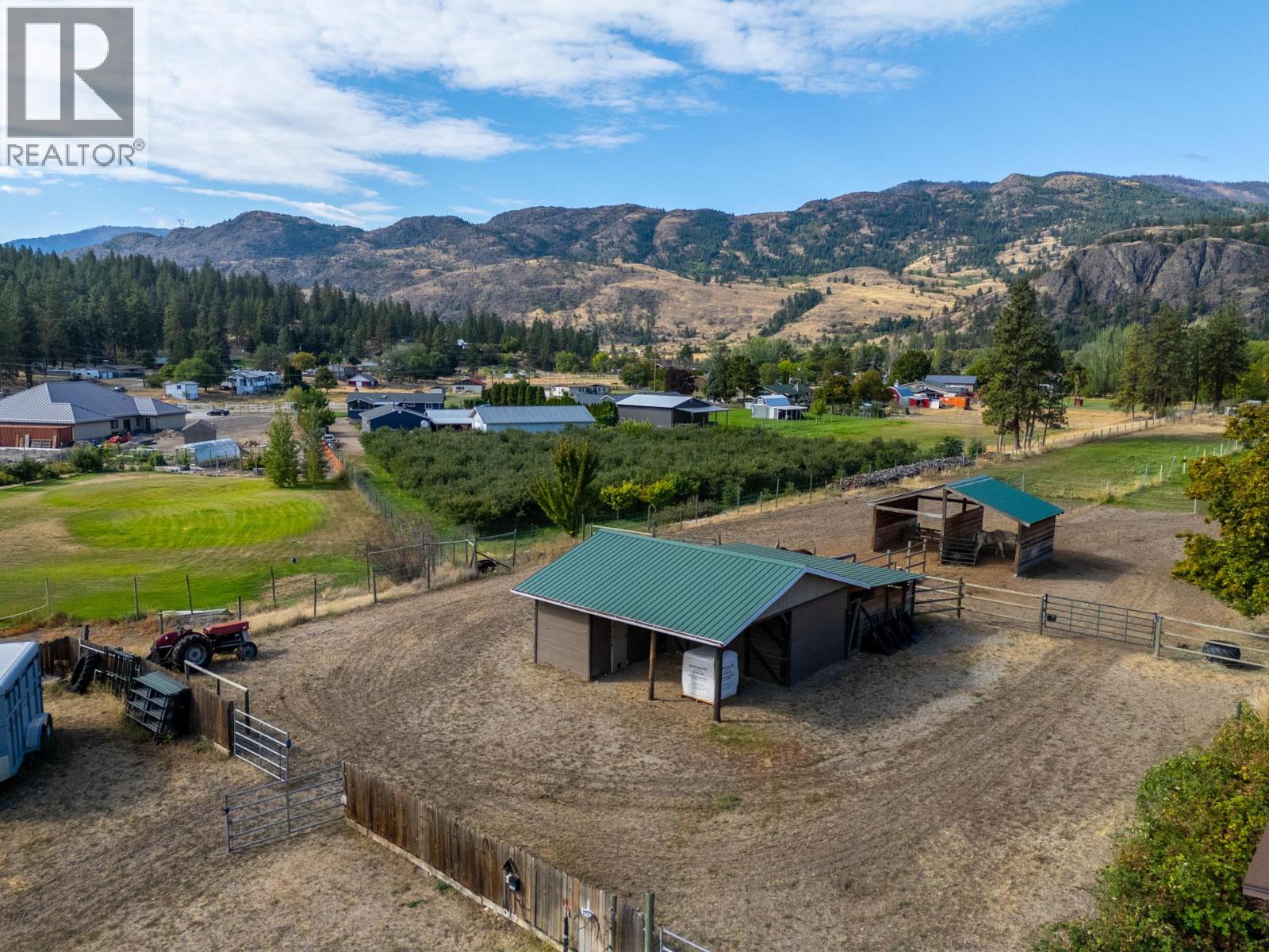  602 Johnson Crescent, Oliver