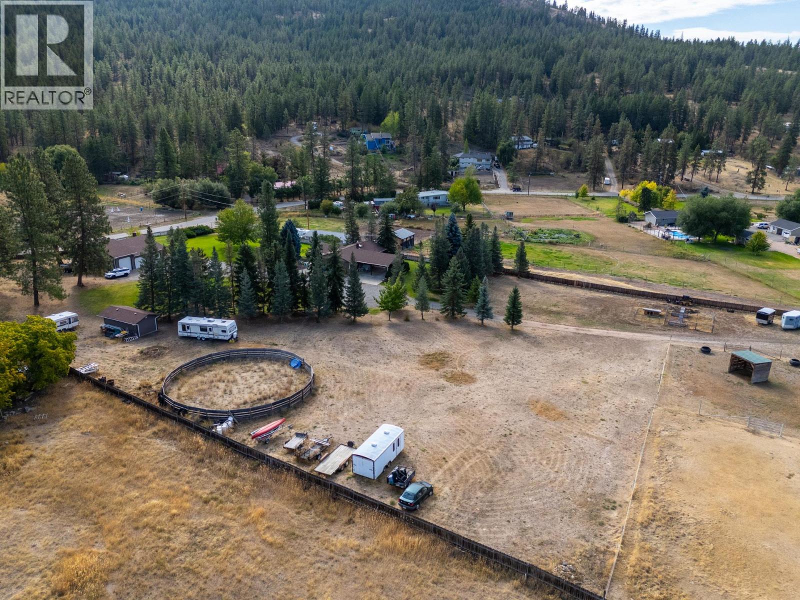  602 Johnson Crescent, Oliver