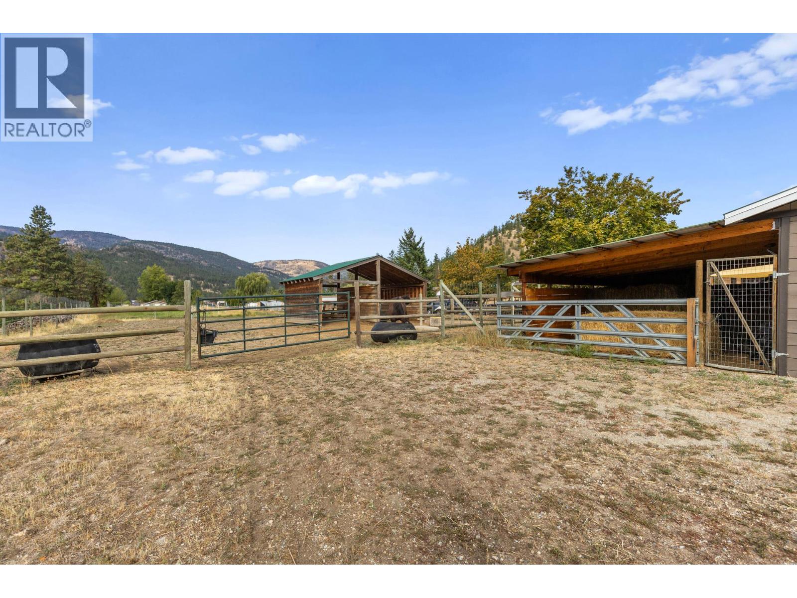  602 Johnson Crescent, Oliver