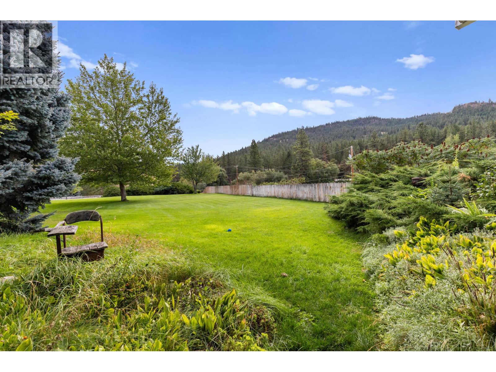  602 Johnson Crescent, Oliver