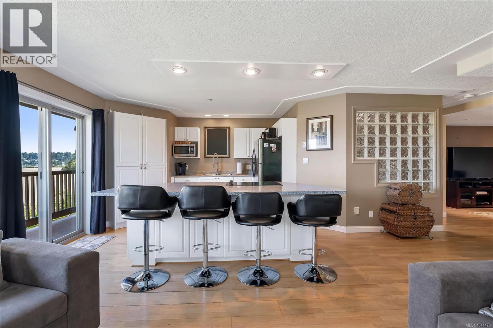 10 7847 East Saanich Road, Central Saanich