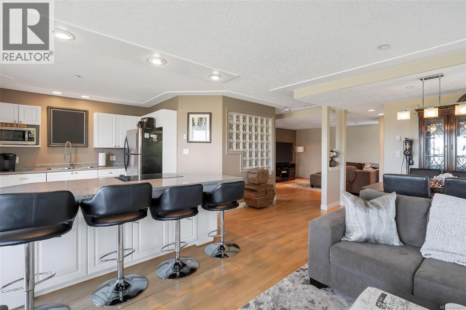 10 7847 East Saanich Road, Central Saanich