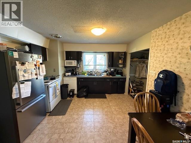 608 East AVENUE - Photo 5 of 13, Kamsack, Saskatchewan