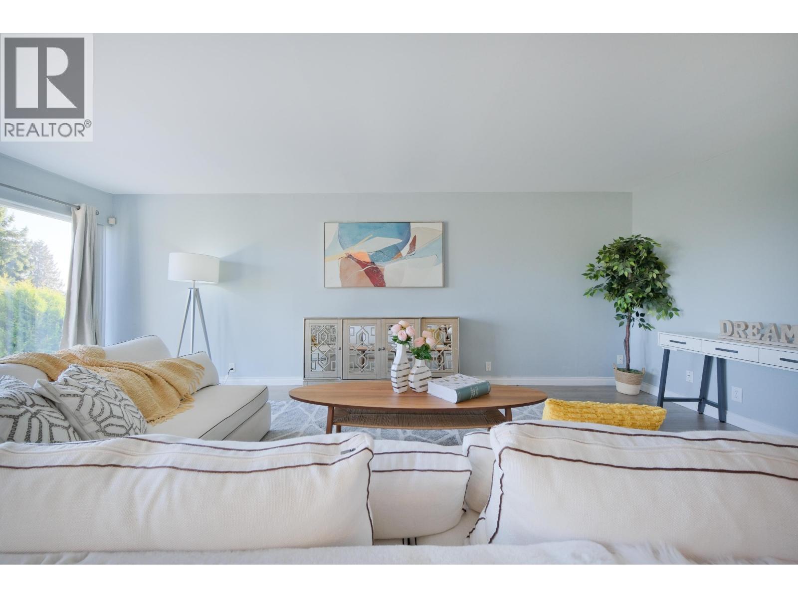 2365 QUEENS AVENUE, West Vancouver