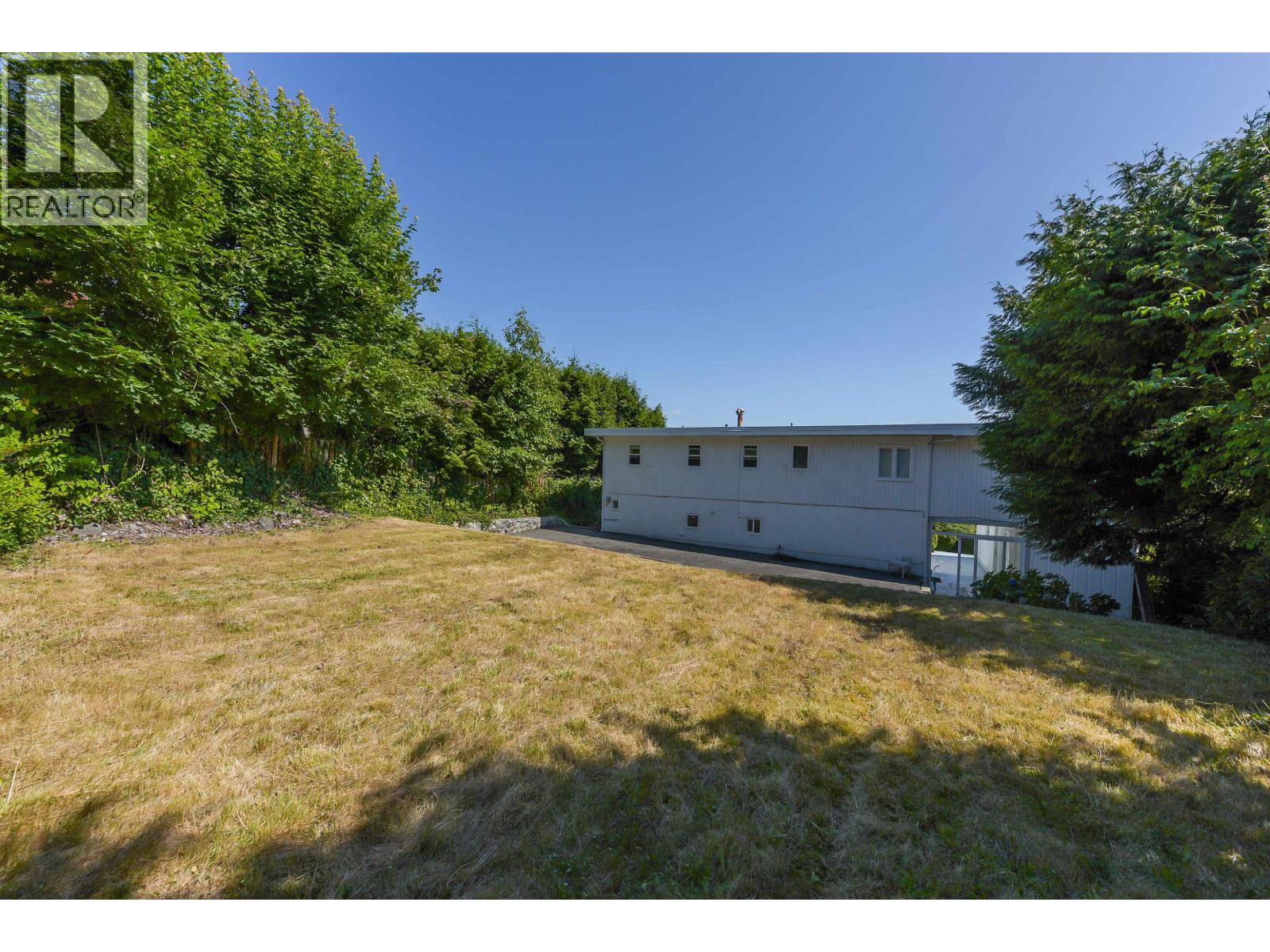 2365 QUEENS AVENUE, West Vancouver