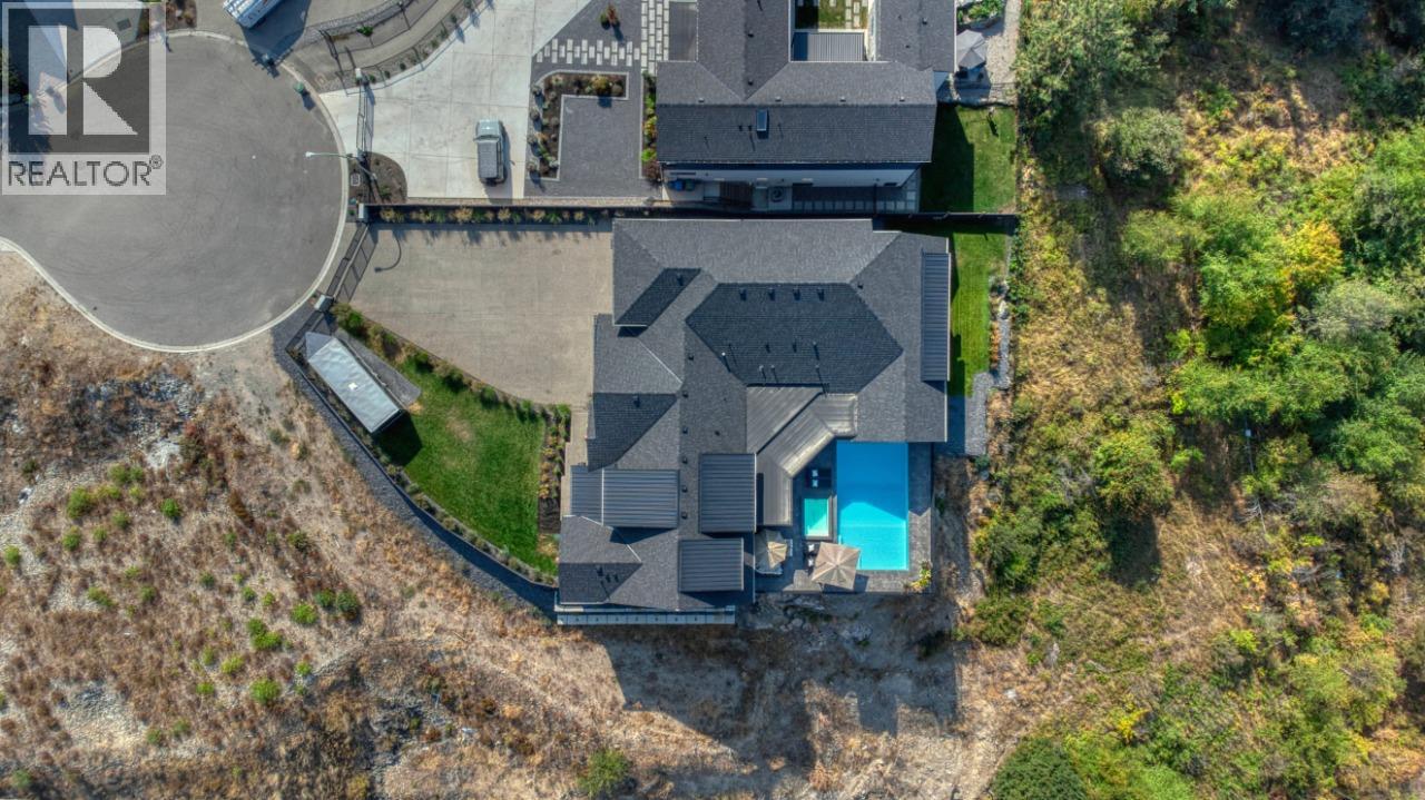 652 Trumpeter Road, Kelowna