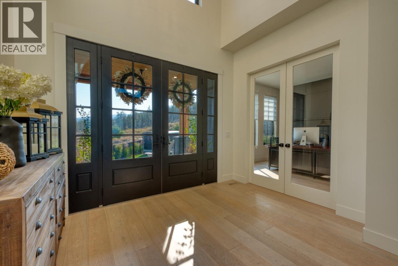 652 Trumpeter Road, Kelowna