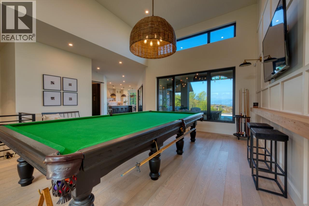 652 Trumpeter Road, Kelowna