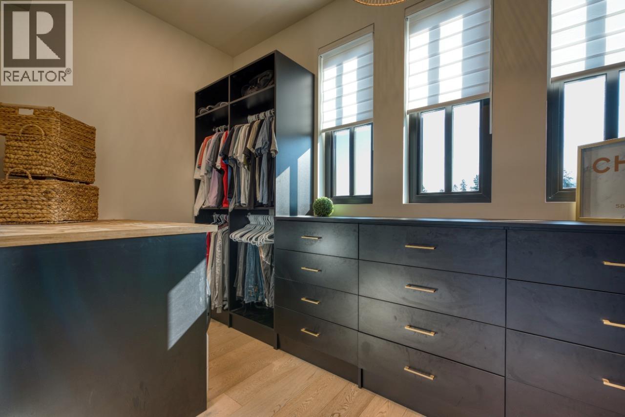 652 Trumpeter Road, Kelowna