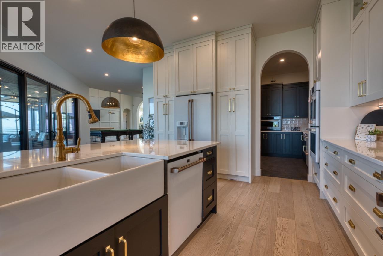 652 Trumpeter Road, Kelowna