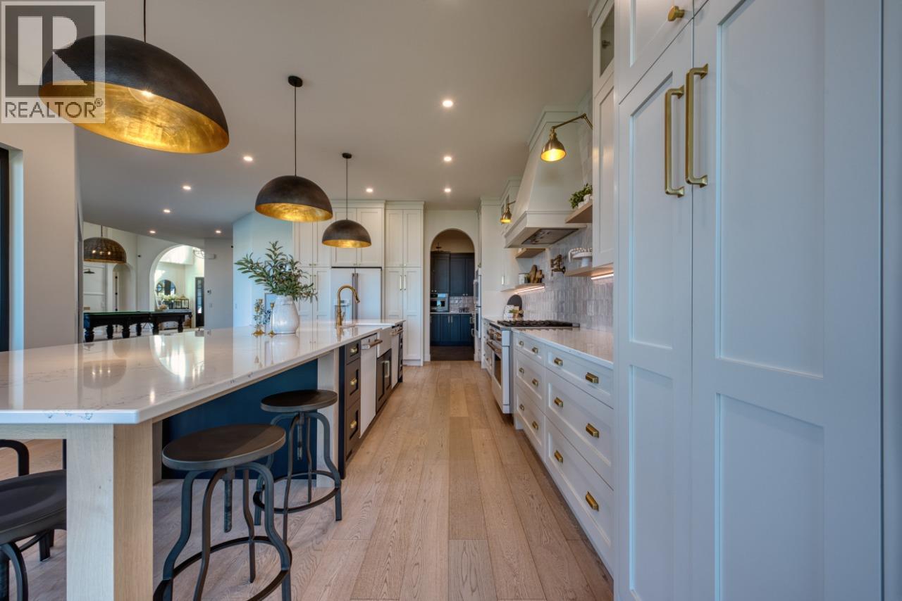 652 Trumpeter Road, Kelowna