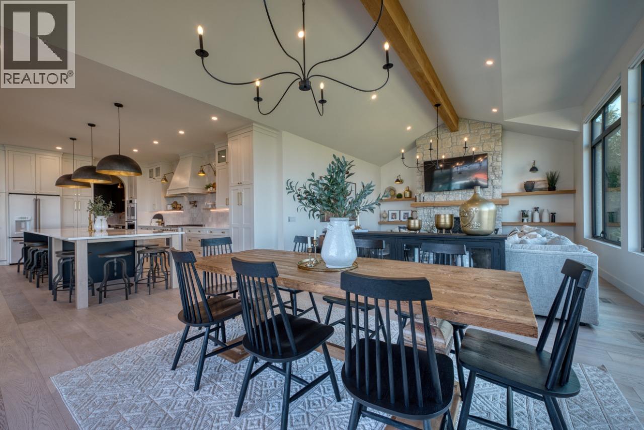 652 Trumpeter Road, Kelowna