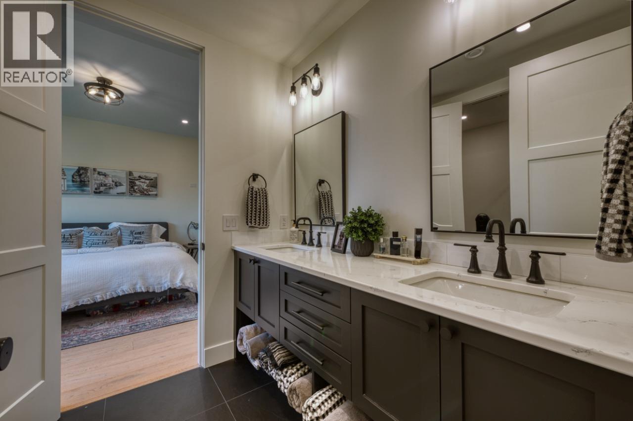652 Trumpeter Road, Kelowna