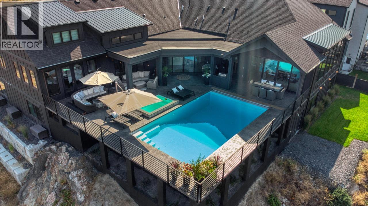 652 Trumpeter Road, Kelowna
