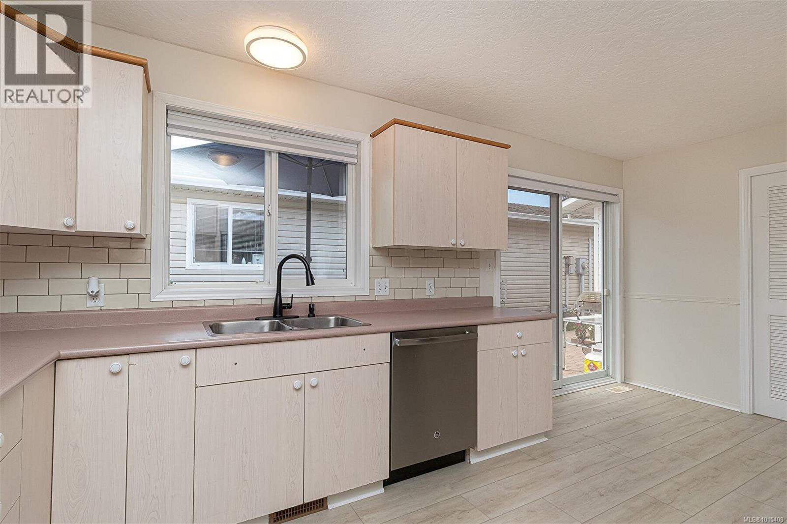 122 Camas Lane, View Royal